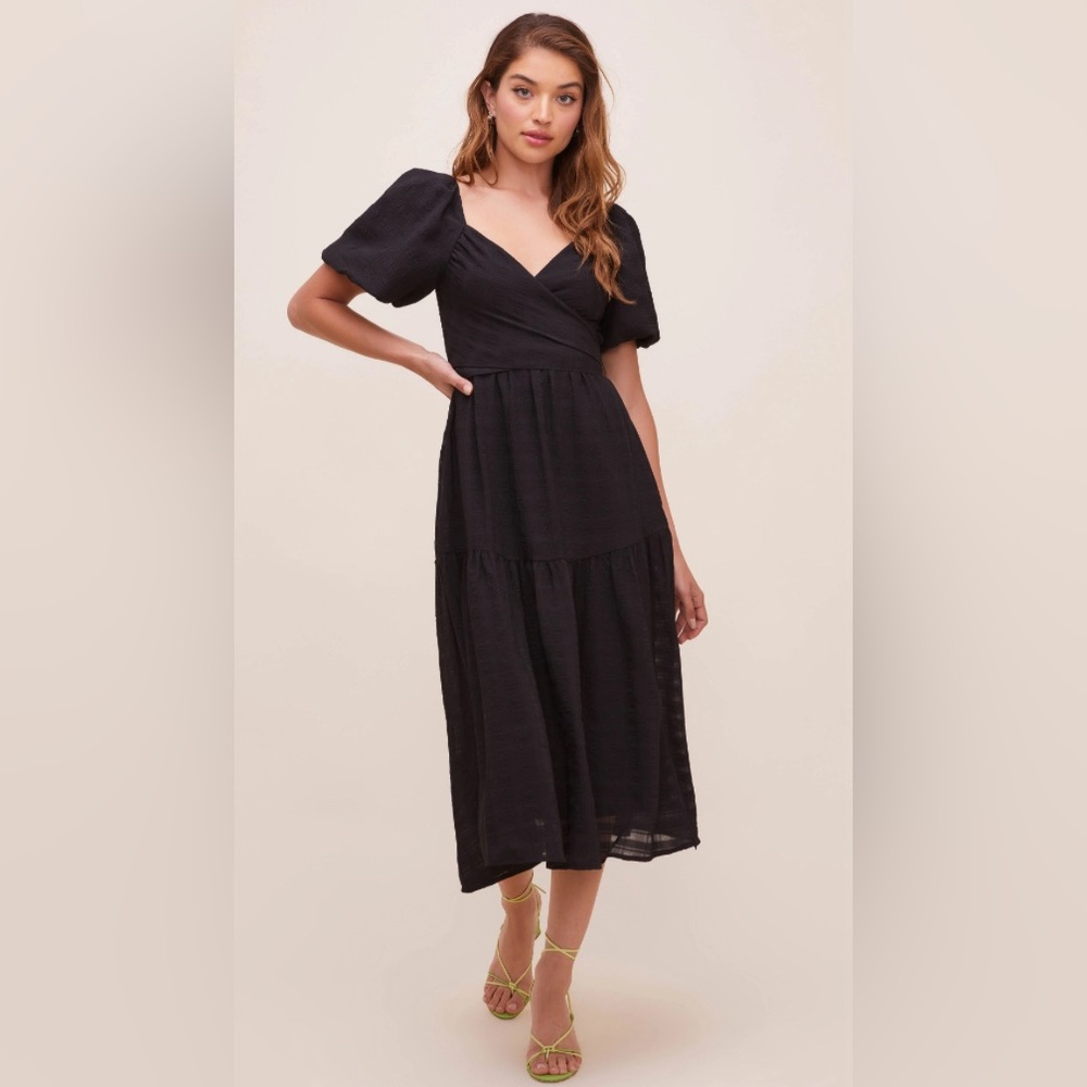 ASTR the Label Sonnet Puff Sleeve Midi Dress